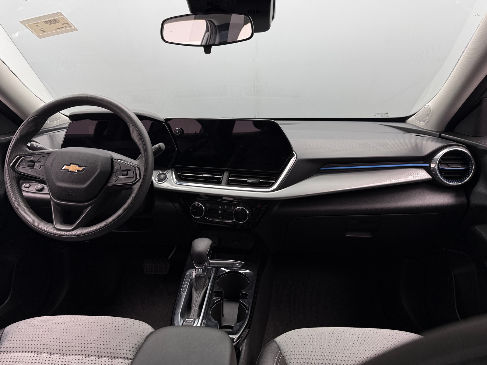 Thumbnail: 2025 Chevrolet Trax - 3