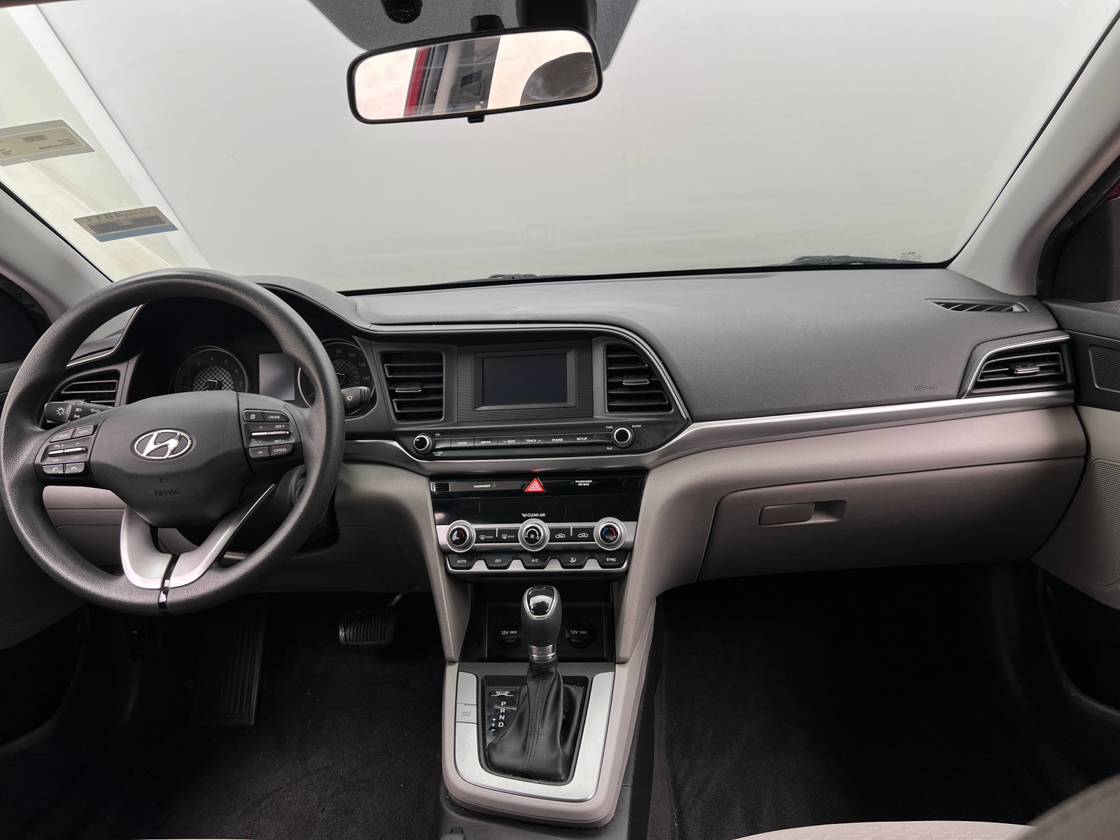 Thumbnail: 2020 Hyundai Elantra - 3