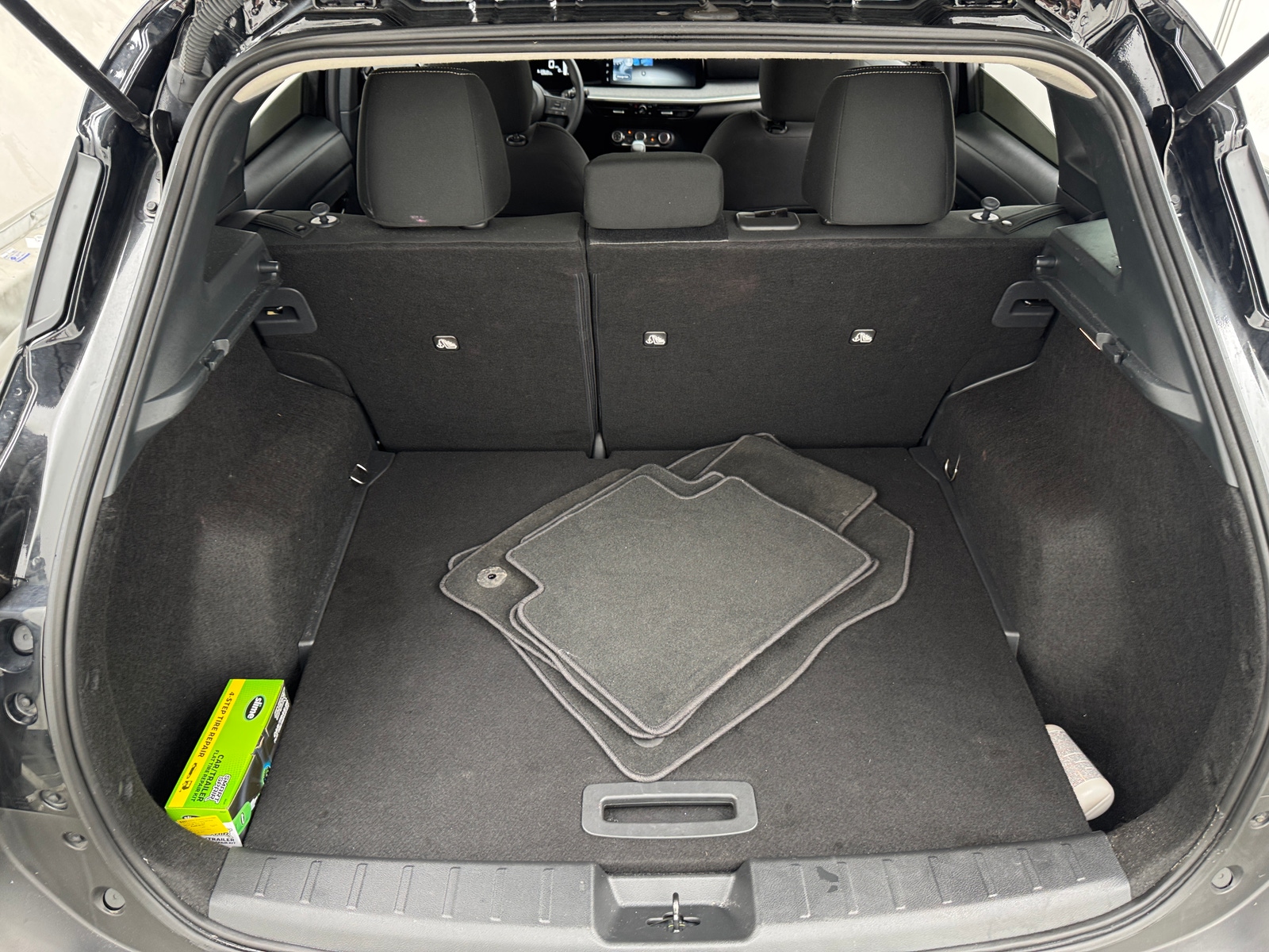 Thumbnail: 2025 Nissan Kicks - 7