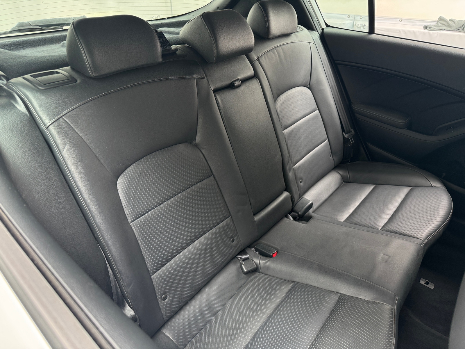 Thumbnail: 2017 Kia Forte - 5