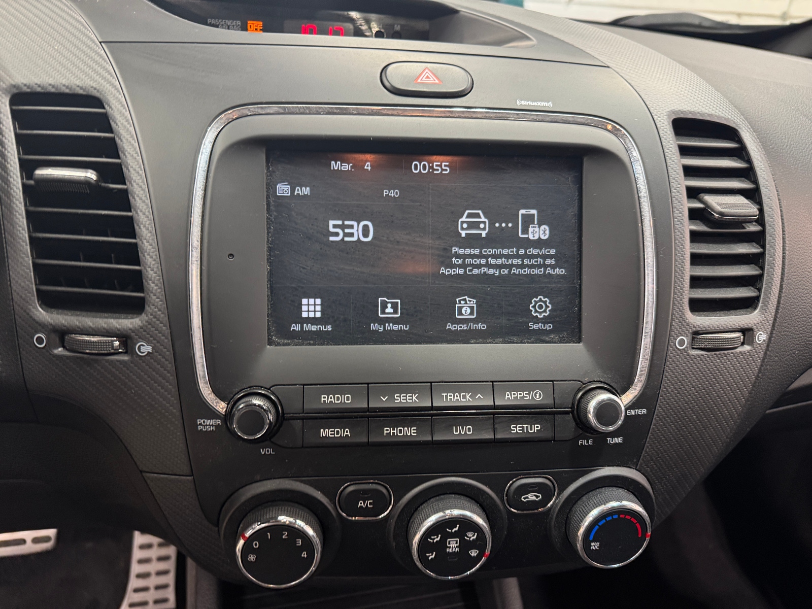 Thumbnail: 2017 Kia Forte - 3