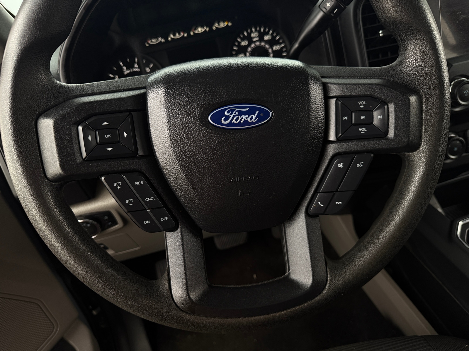 Thumbnail: 2019 Ford Econoline - 5