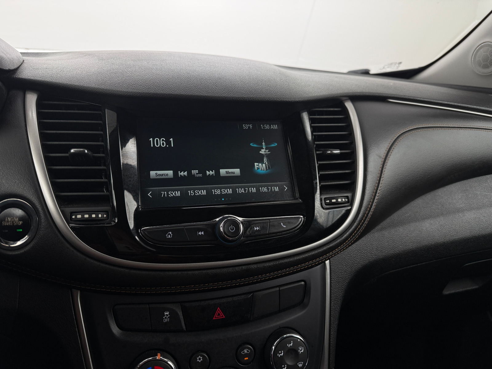 Thumbnail: 2017 Chevrolet Trax - 4