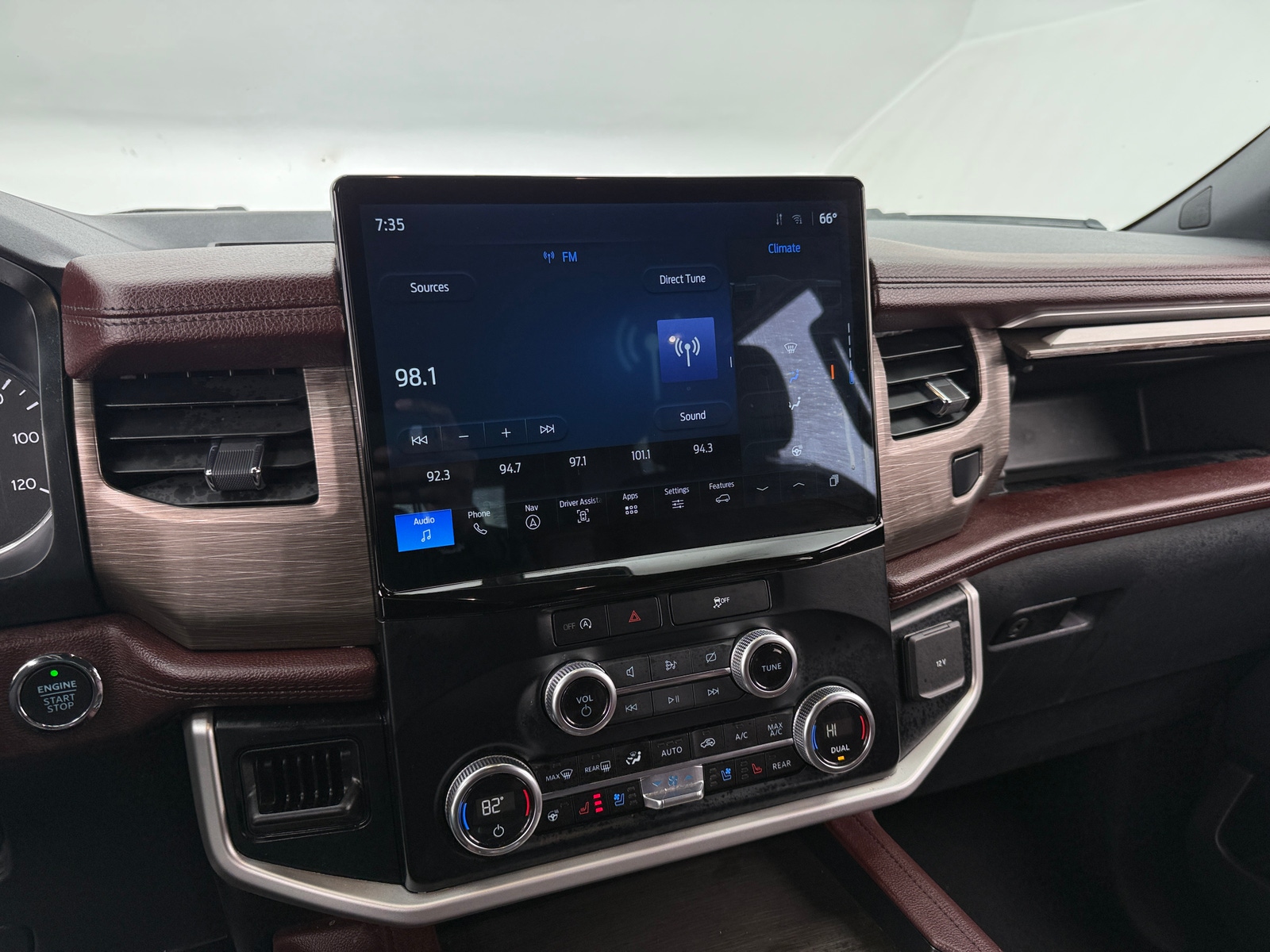 Thumbnail: 2024 Ford Expedition MAX - 3