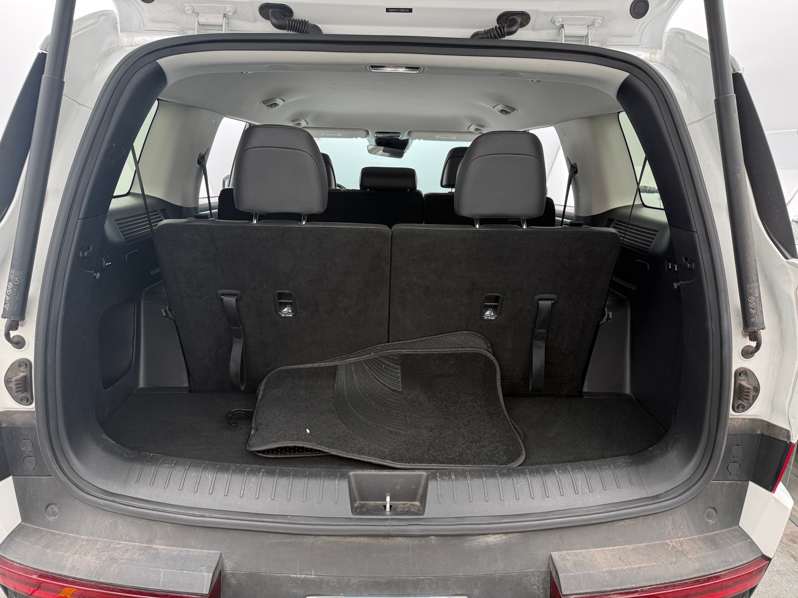 Thumbnail: 2025 Hyundai Santa Fe - 6