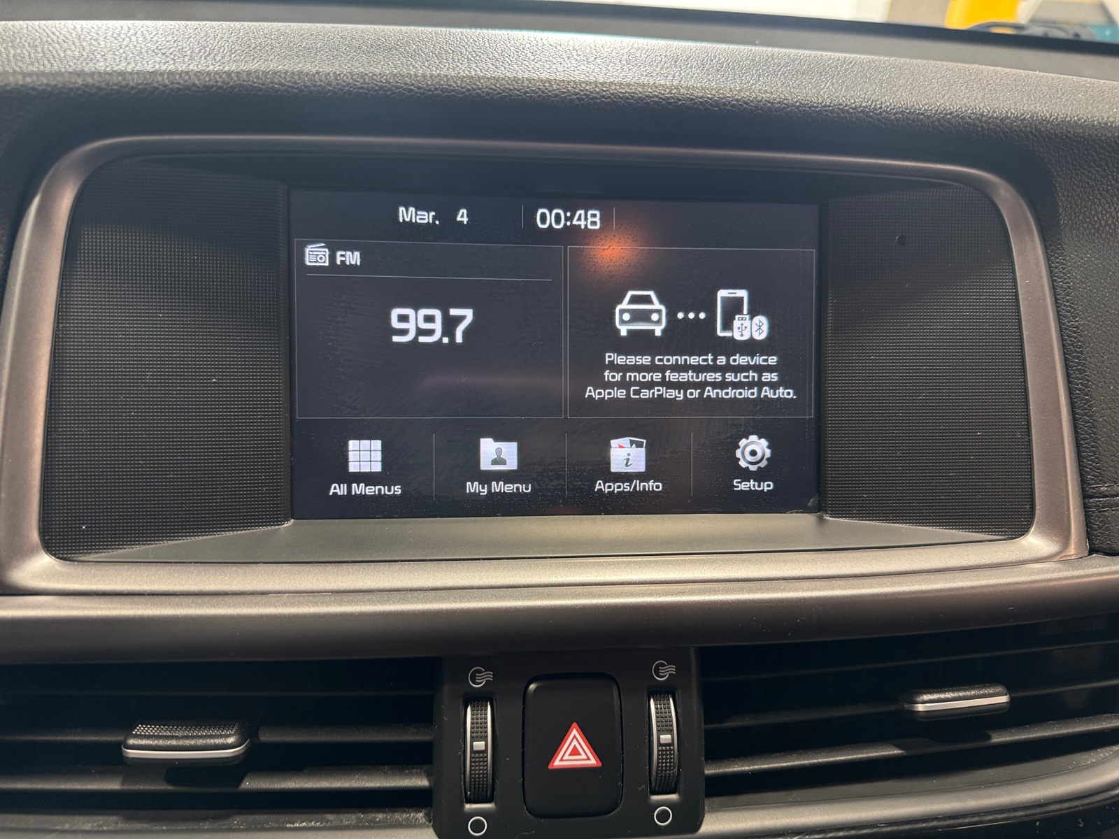 Thumbnail: 2018 Kia Optima - 4