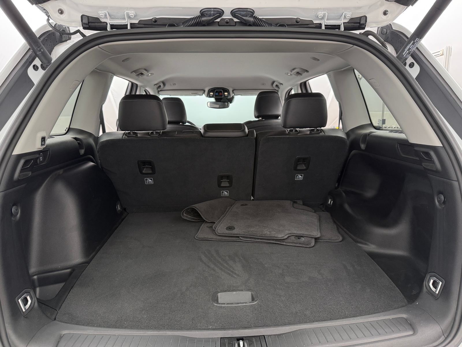 Thumbnail: 2023 Jeep Grand Cherokee - 6