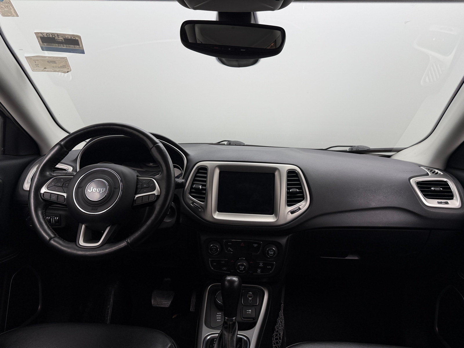 Thumbnail: 2019 Jeep Compass - 3