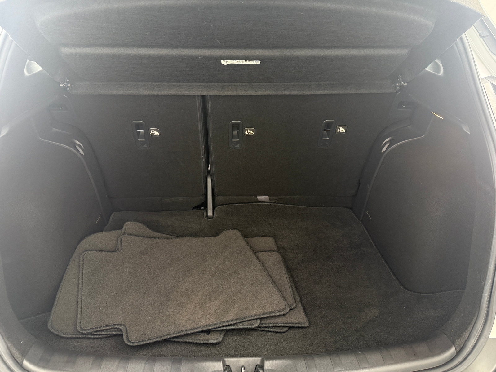 Thumbnail: 2020 Nissan Kicks - 7