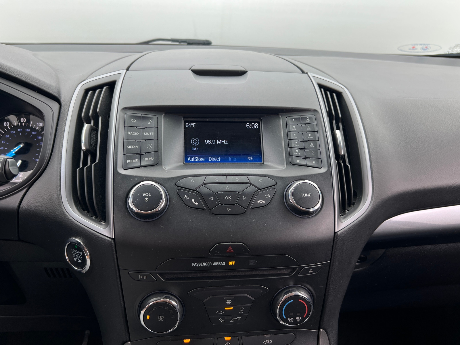 Thumbnail: 2018 Ford Edge - 4