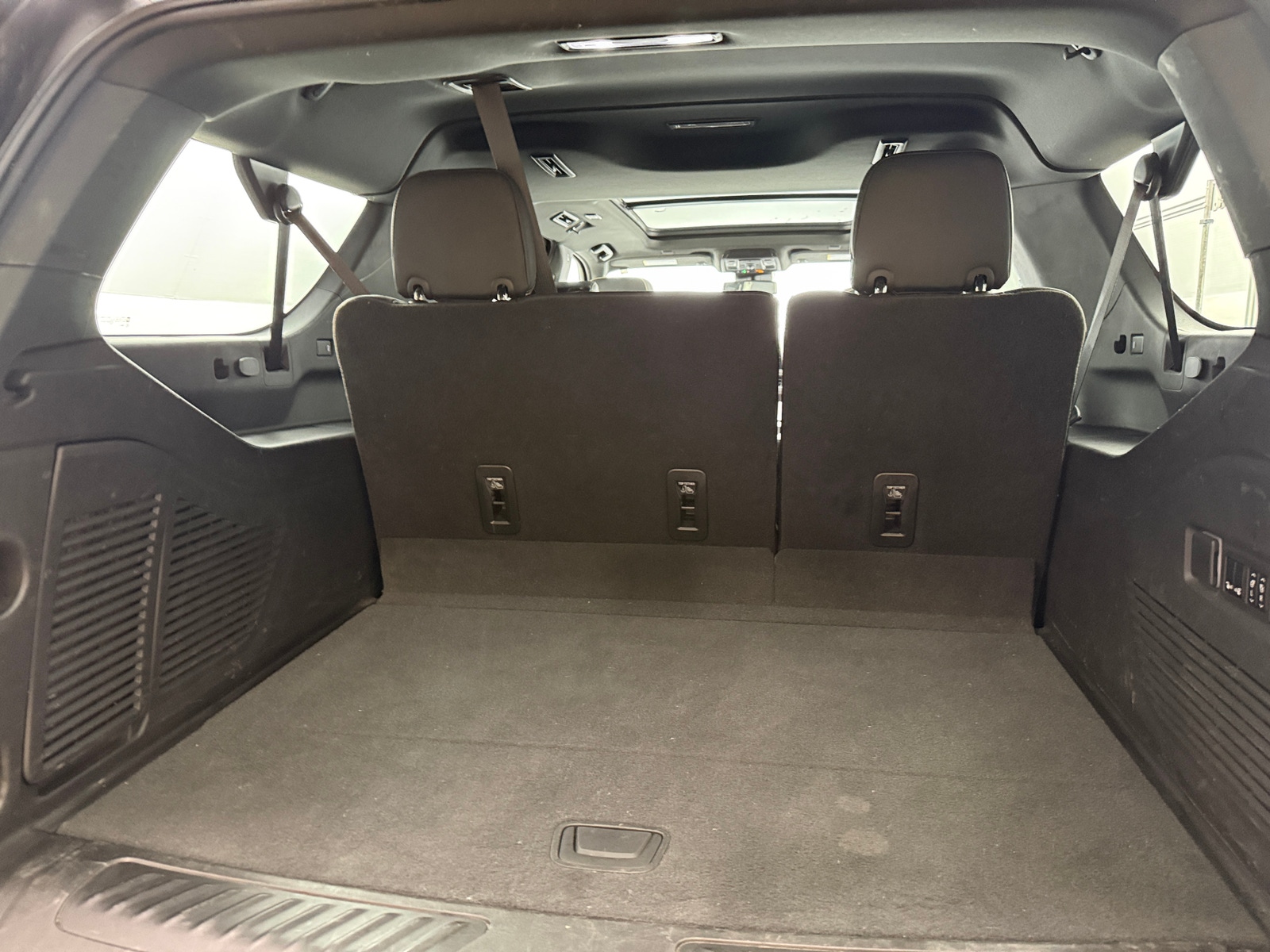 Thumbnail: 2023 GMC Yukon XL - 6