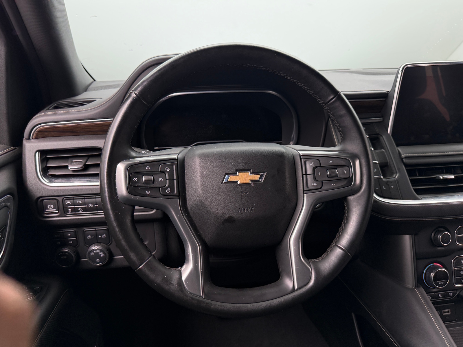 Thumbnail: 2024 Chevrolet Tahoe - 4