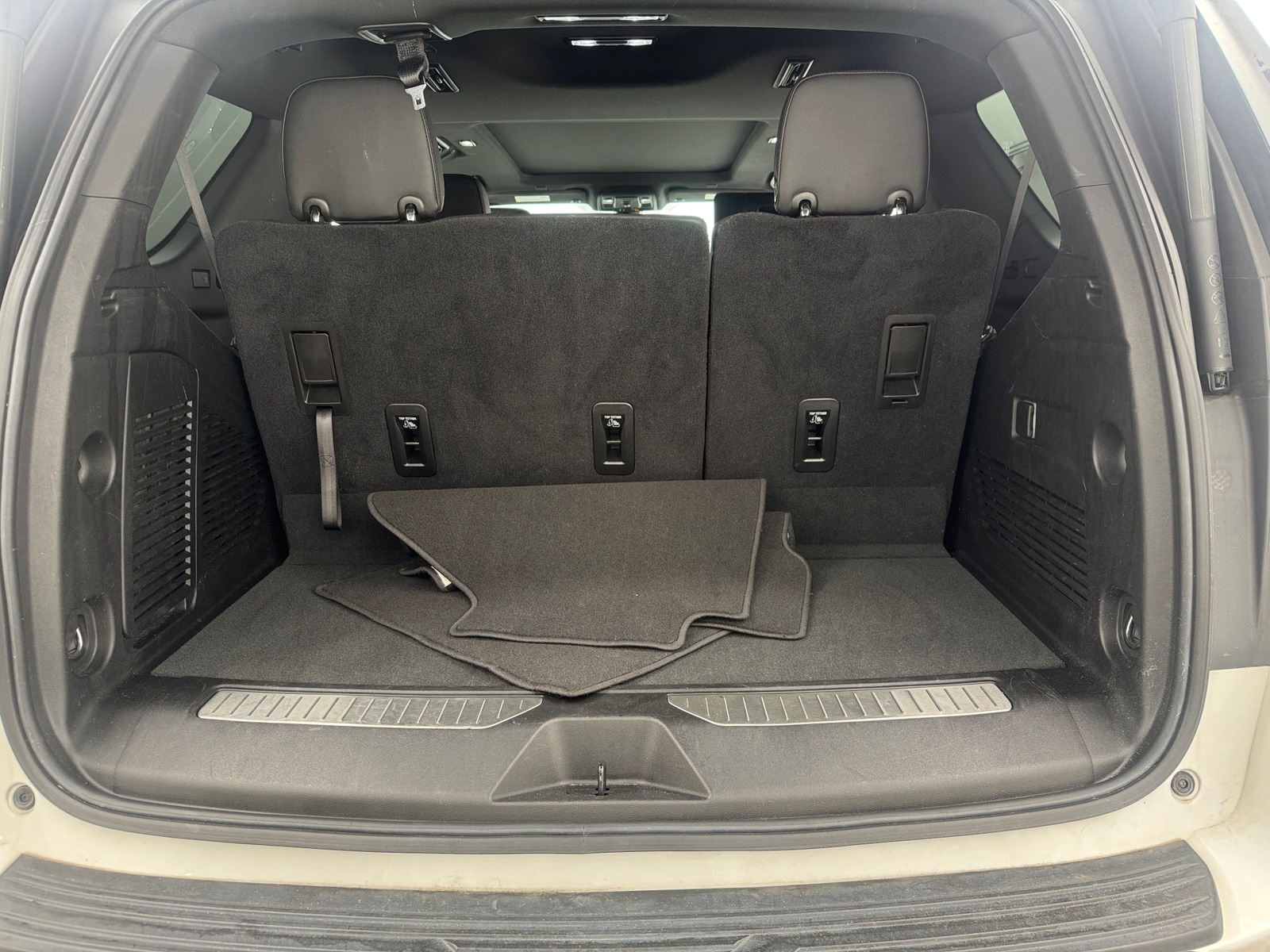 Thumbnail: 2021 Chevrolet Tahoe - 6