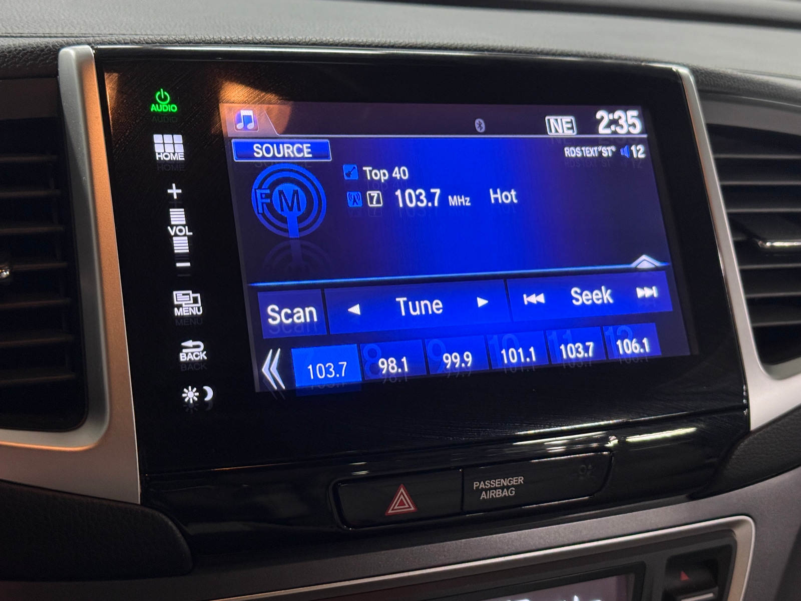 Thumbnail: 2016 Honda Pilot - 3