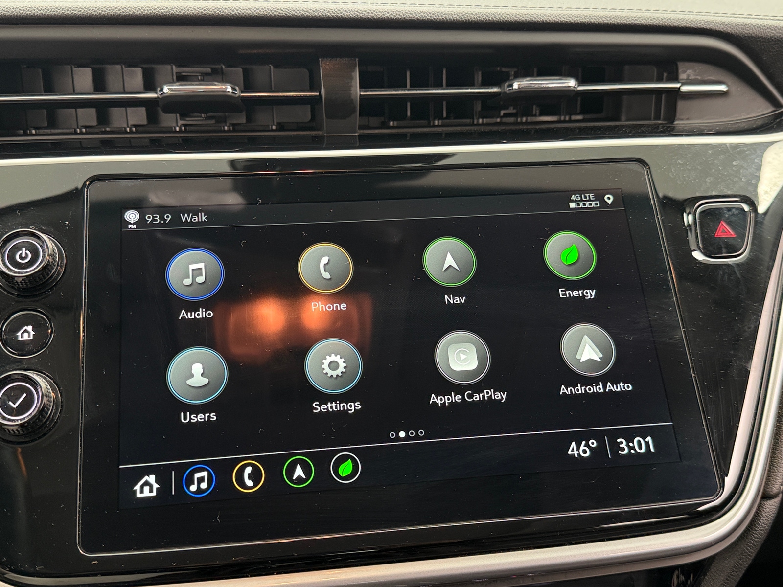 Thumbnail: 2023 Chevrolet Bolt EUV - 3