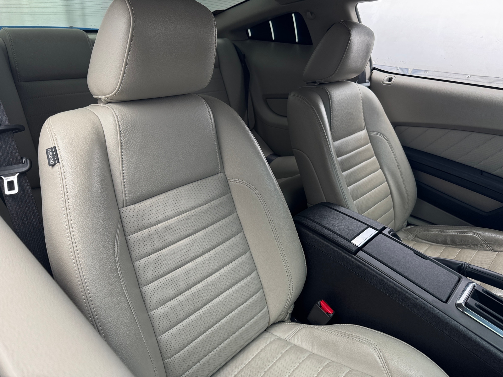 Thumbnail: 2010 Ford Mustang - 2