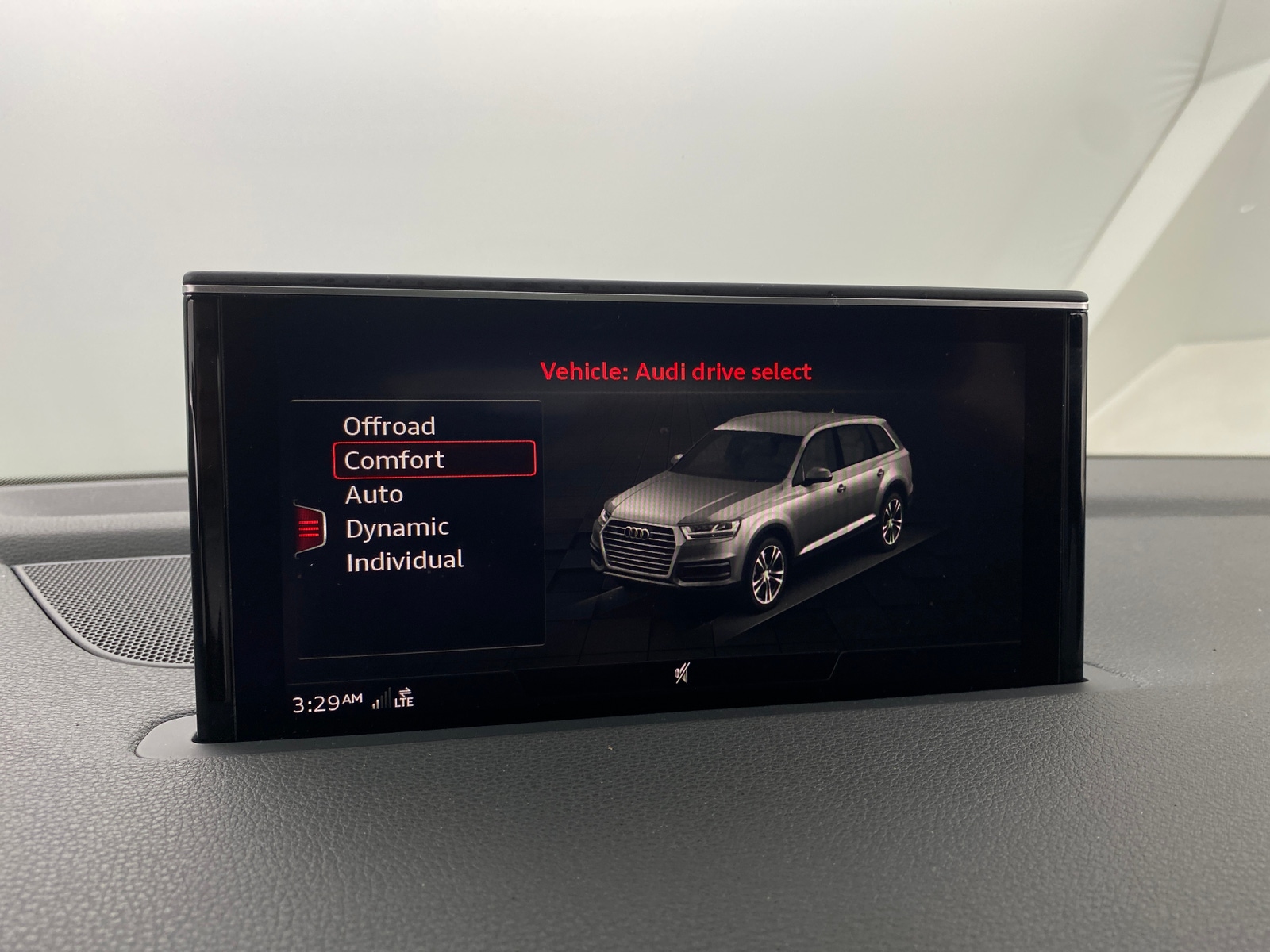 Thumbnail: 2018 Audi Q7 - 3