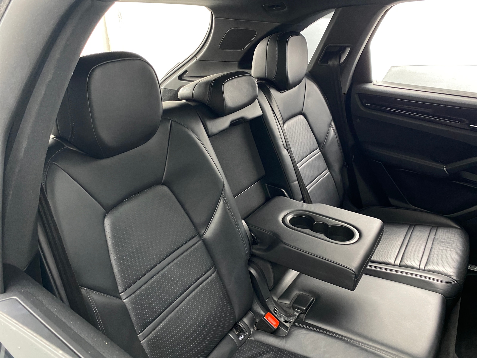 Thumbnail: 2021 Porsche Cayenne - 5