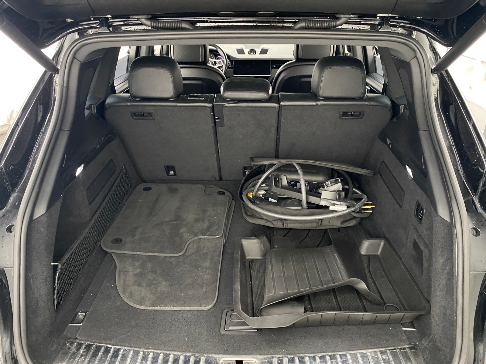 Thumbnail: 2021 Porsche Cayenne - 6