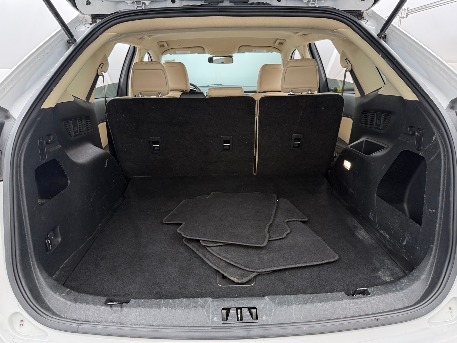 Thumbnail: 2021 Ford Edge - 6