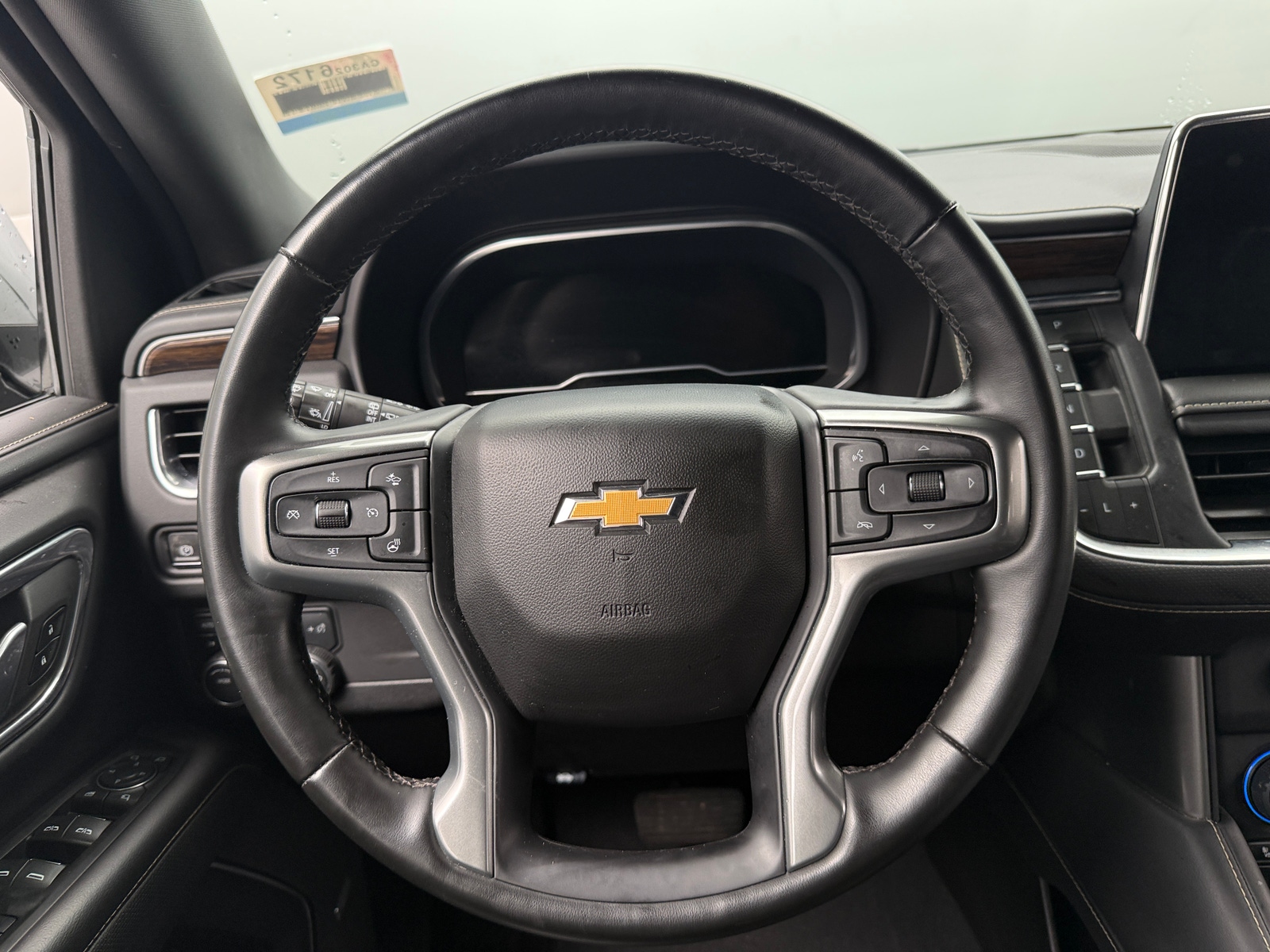 Thumbnail: 2023 Chevrolet Suburban - 4