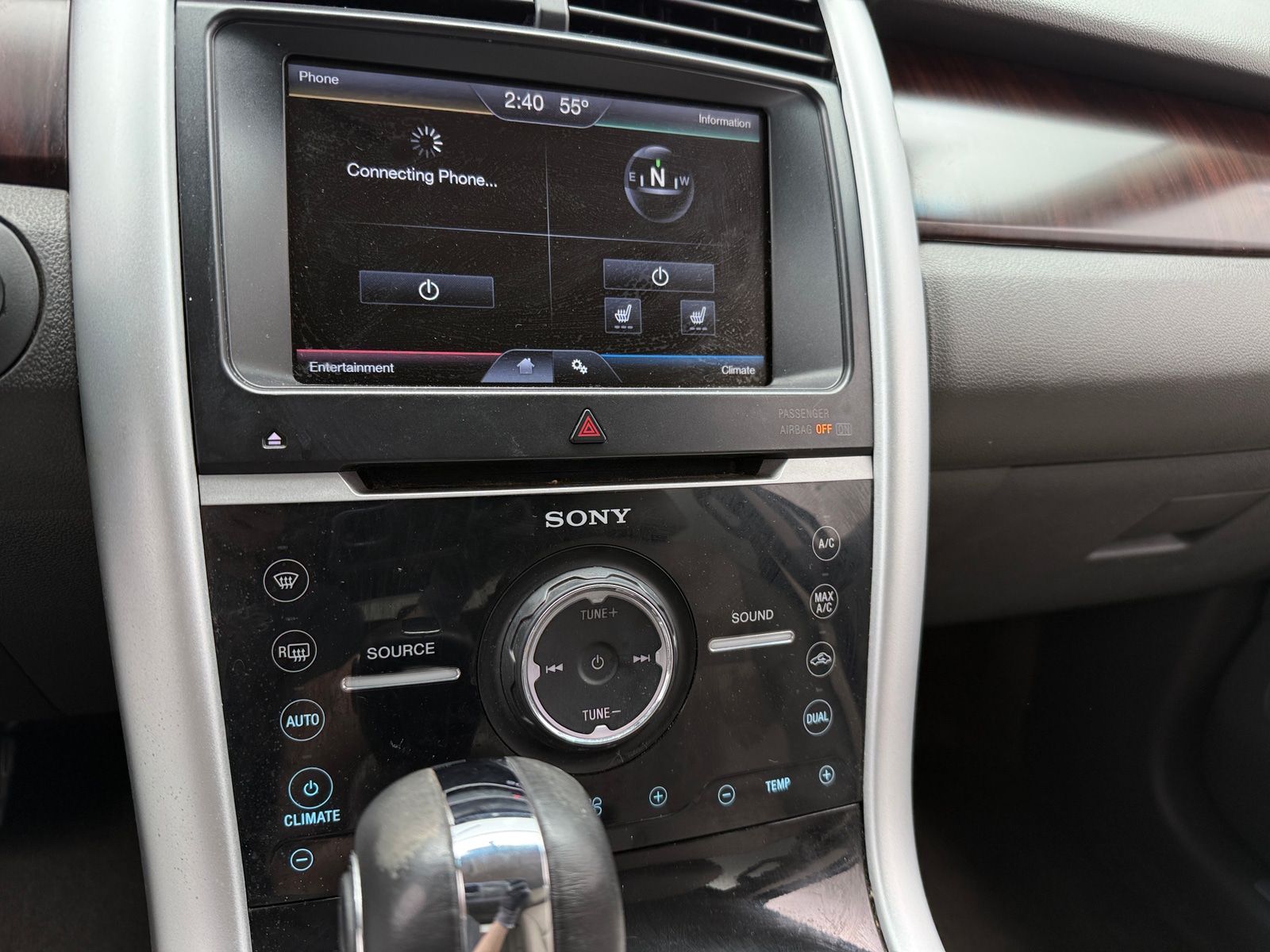 Thumbnail: 2013 Ford Edge - 3