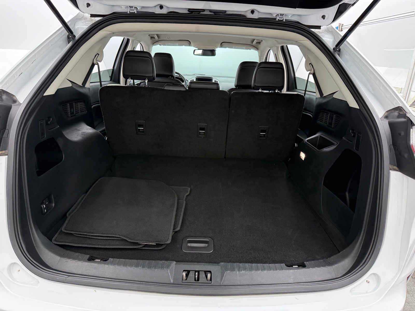 Thumbnail: 2024 Ford Edge - 6