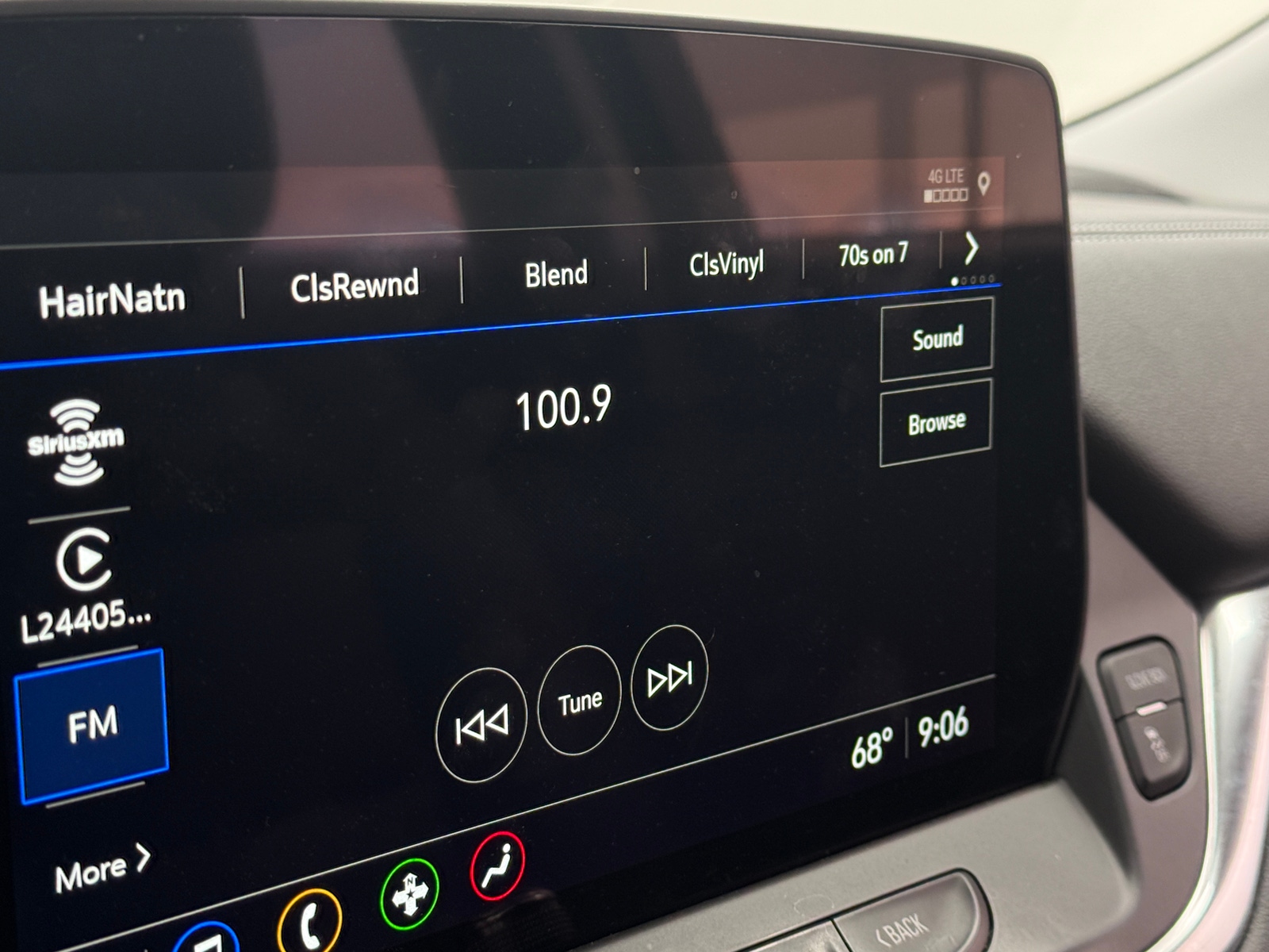 Thumbnail: 2024 Chevrolet Blazer - 3