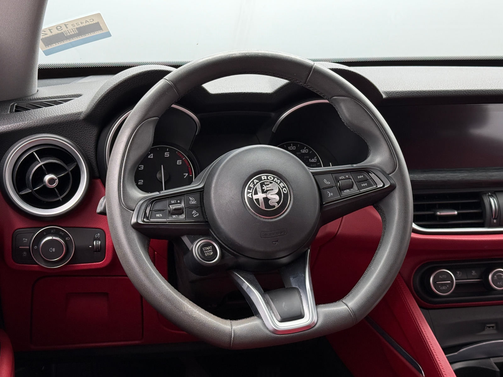 Thumbnail: 2020 Alfa Romeo Stelvio - 4