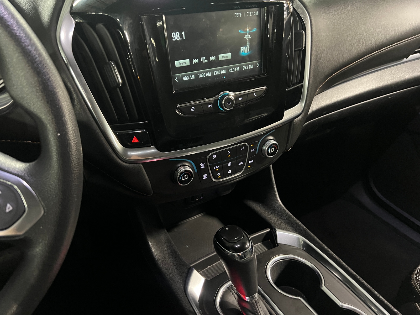 Thumbnail: 2019 Chevrolet Traverse - 4