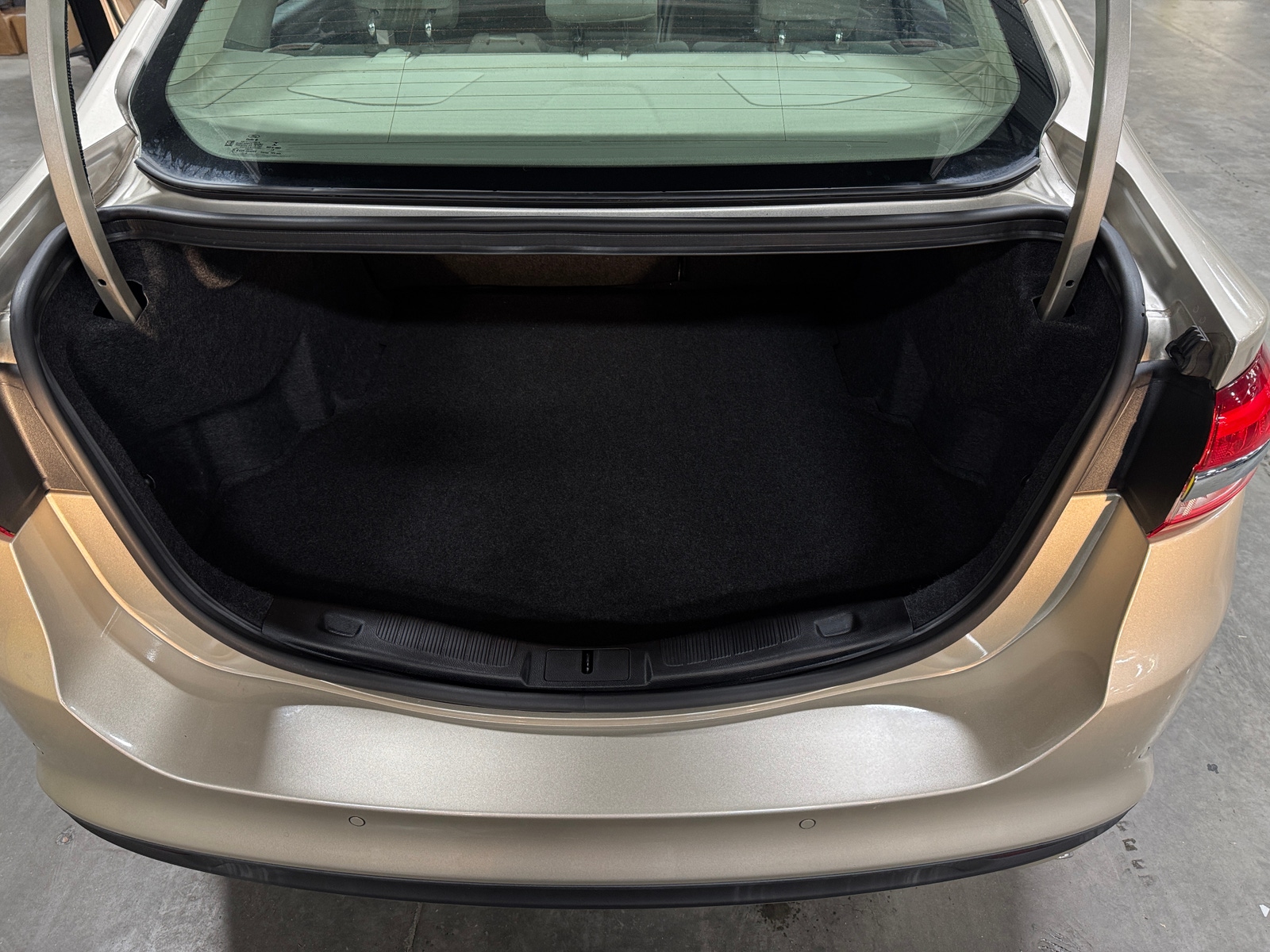 Thumbnail: 2018 Ford Fusion - 7