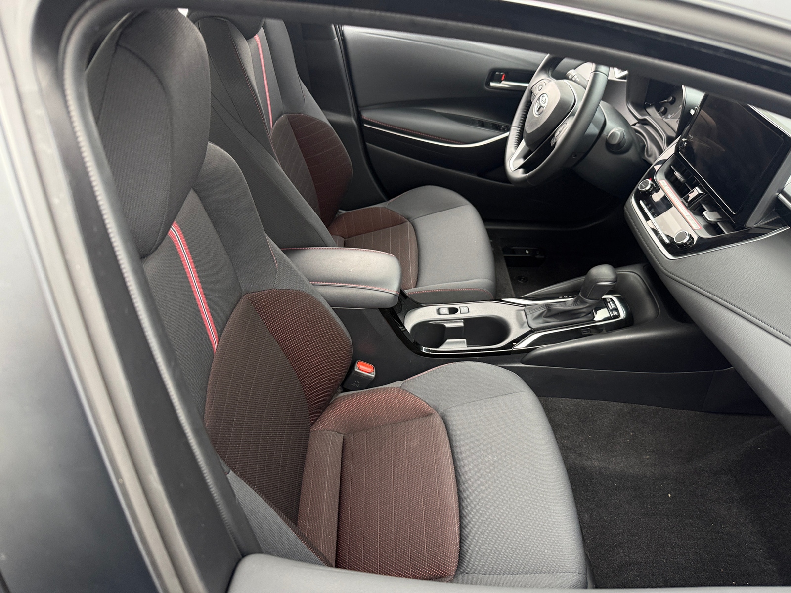 Thumbnail: 2025 Toyota Corolla - 2