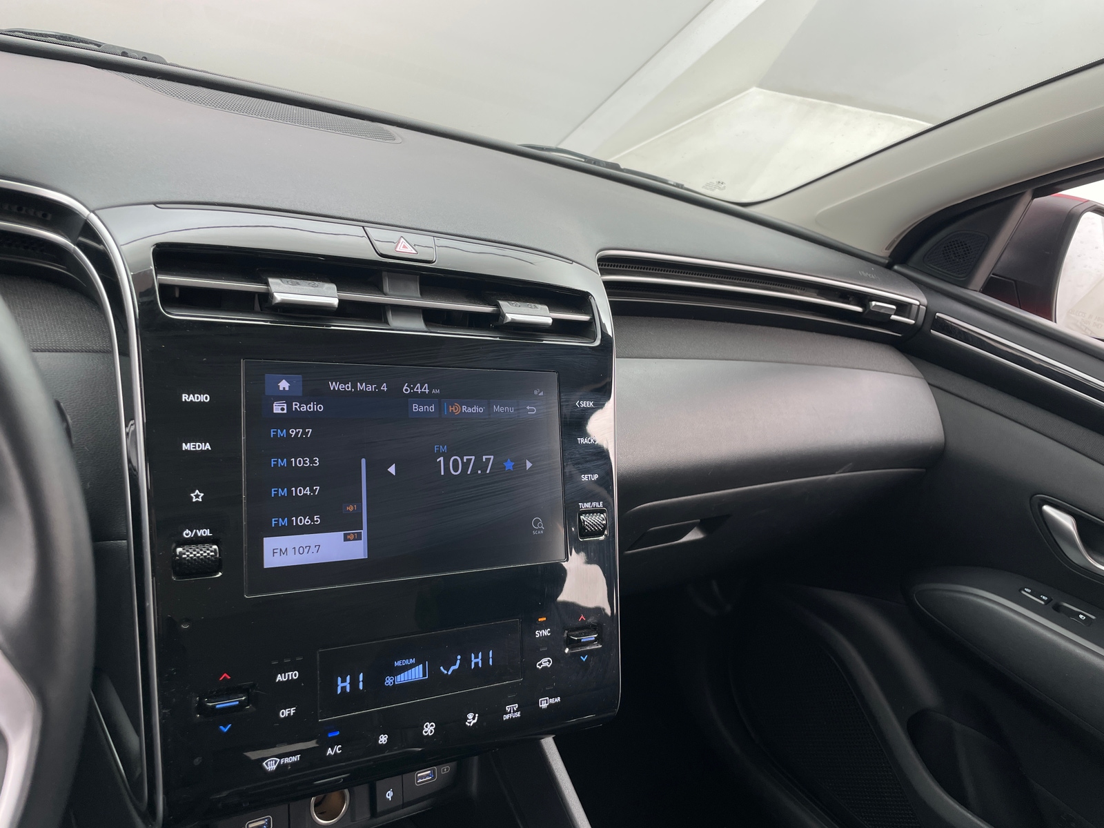 Thumbnail: 2023 Hyundai Tucson - 4