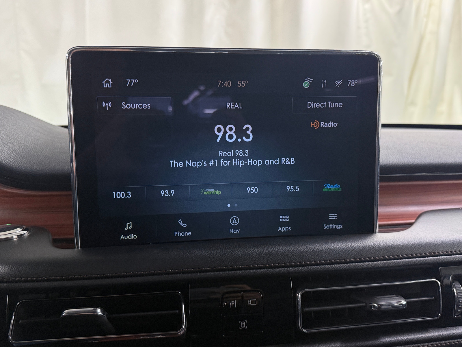 Thumbnail: 2024 Lincoln Aviator - 3