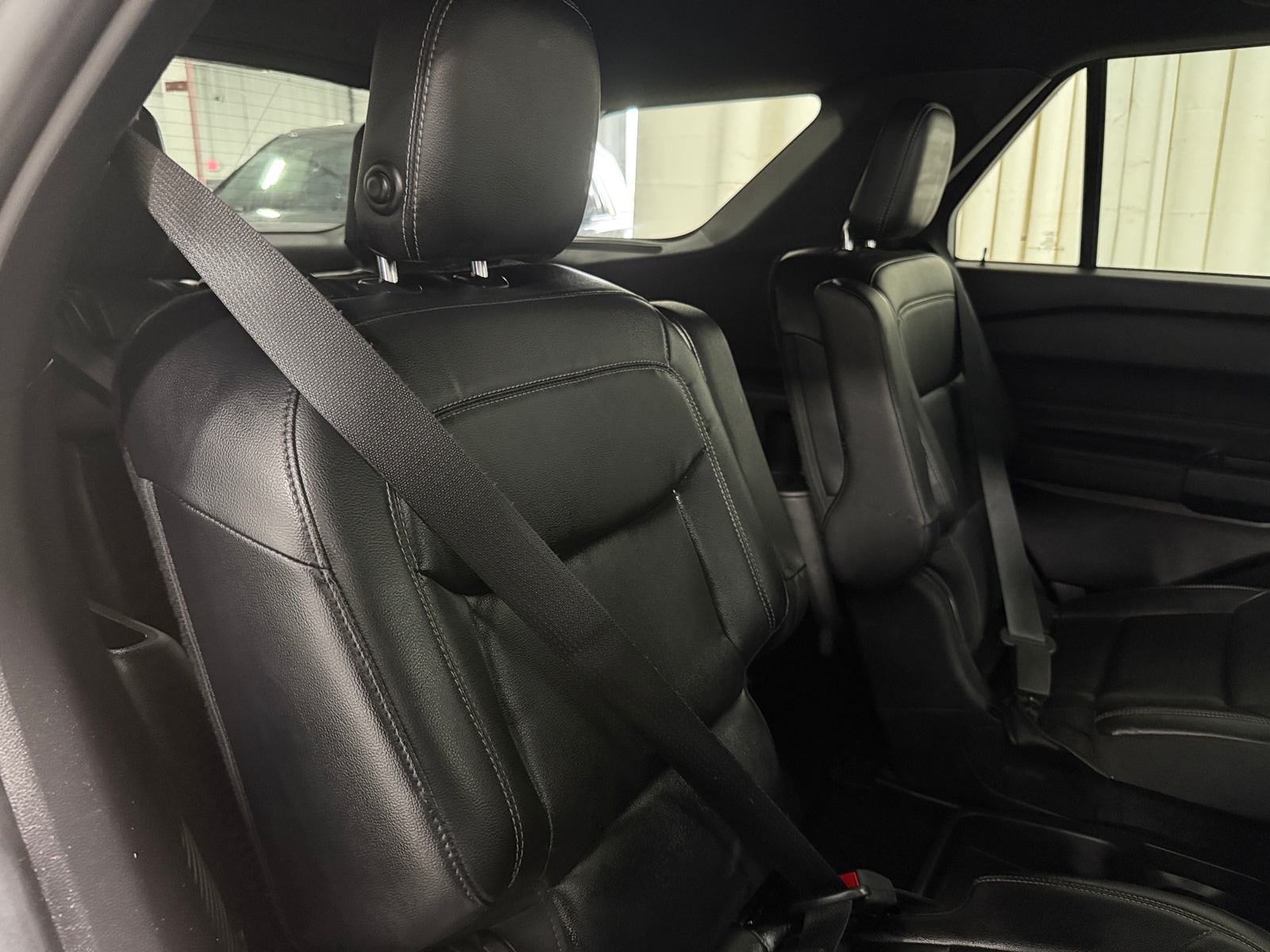 Thumbnail: 2020 Ford Explorer - 6