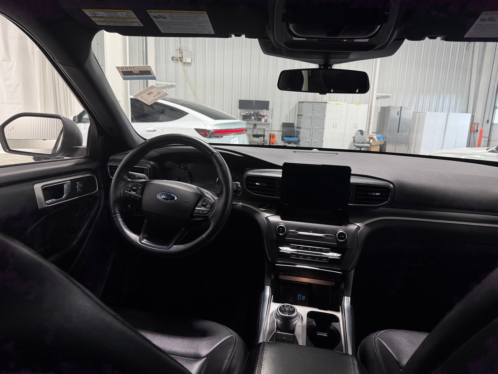 Thumbnail: 2020 Ford Explorer - 3