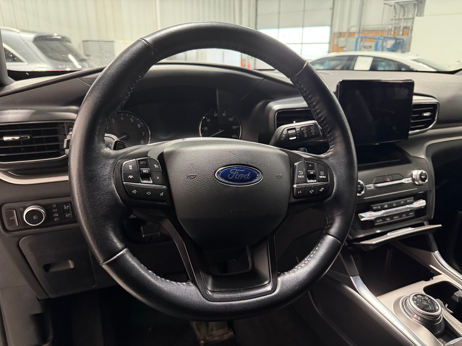 Thumbnail: 2020 Ford Explorer - 5