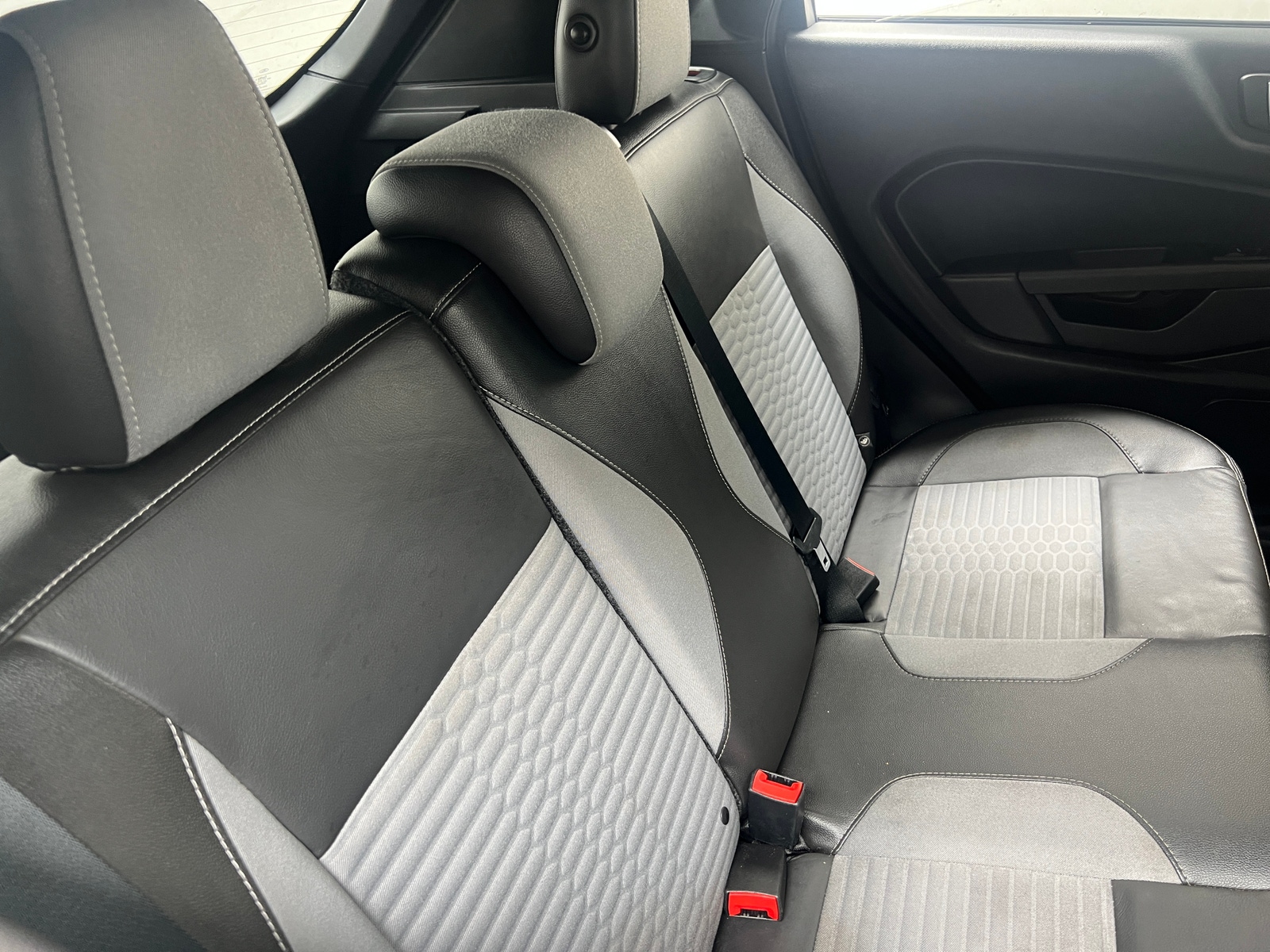 Thumbnail: 2017 Ford Fiesta - 5