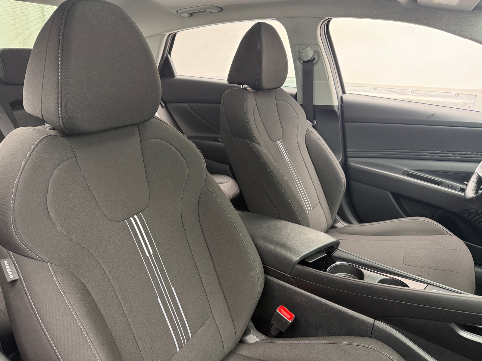 Thumbnail: 2025 Hyundai Elantra - 2