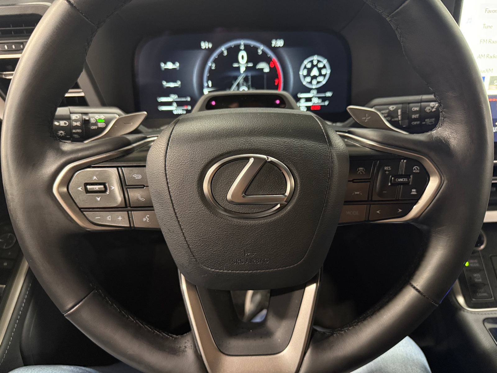 Thumbnail: 2024 Lexus GX - 4