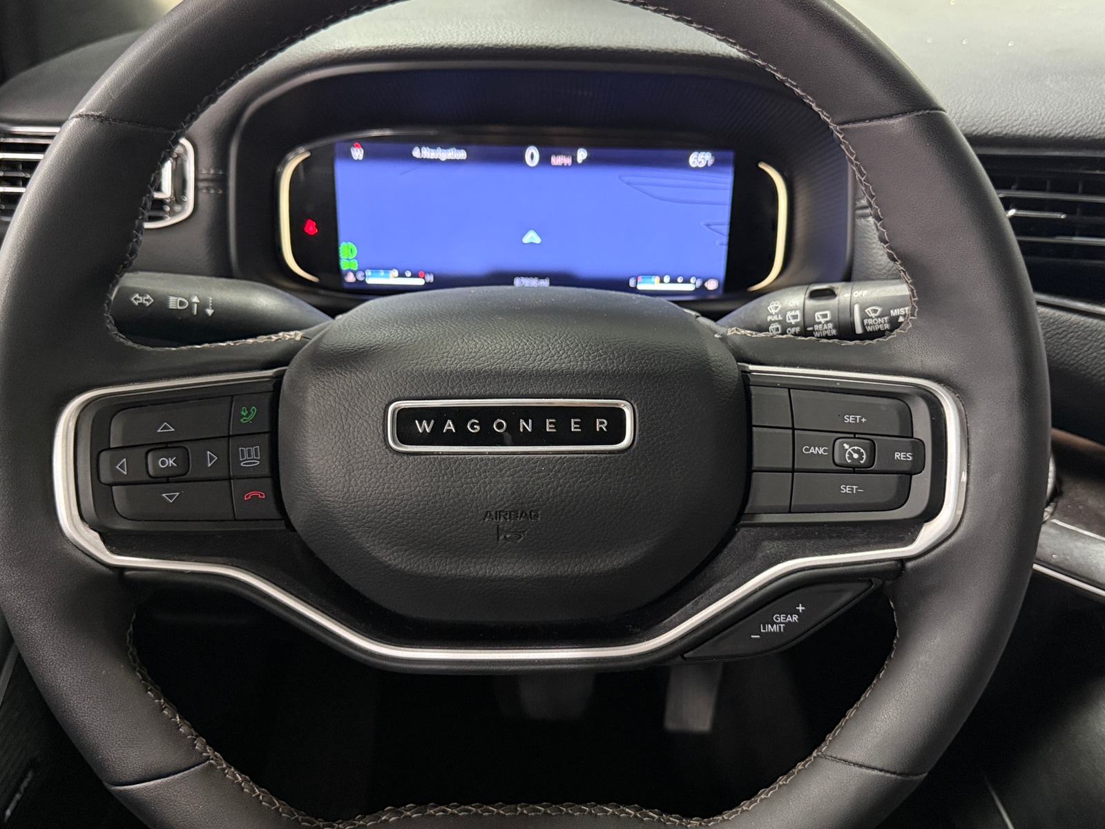 Thumbnail: 2023 Jeep Wagoneer - 4