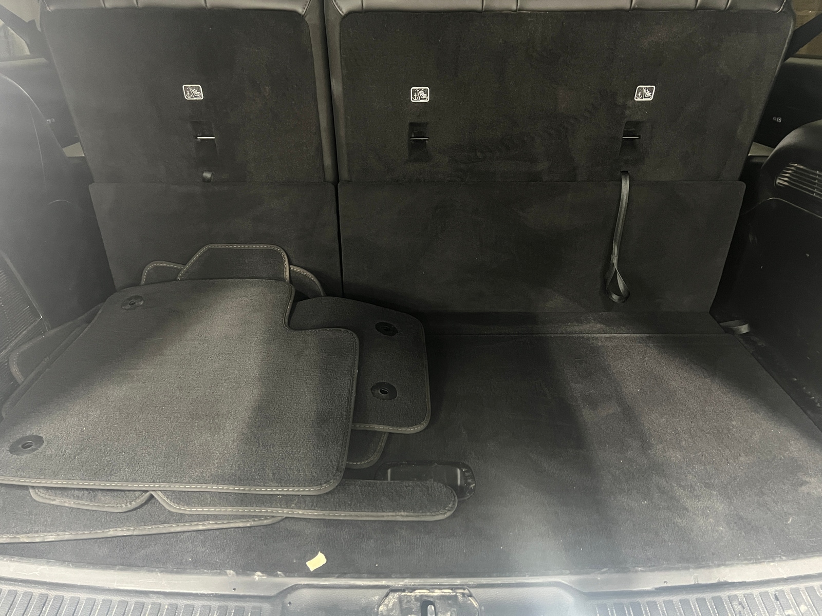 Thumbnail: 2023 Jeep Wagoneer - 6