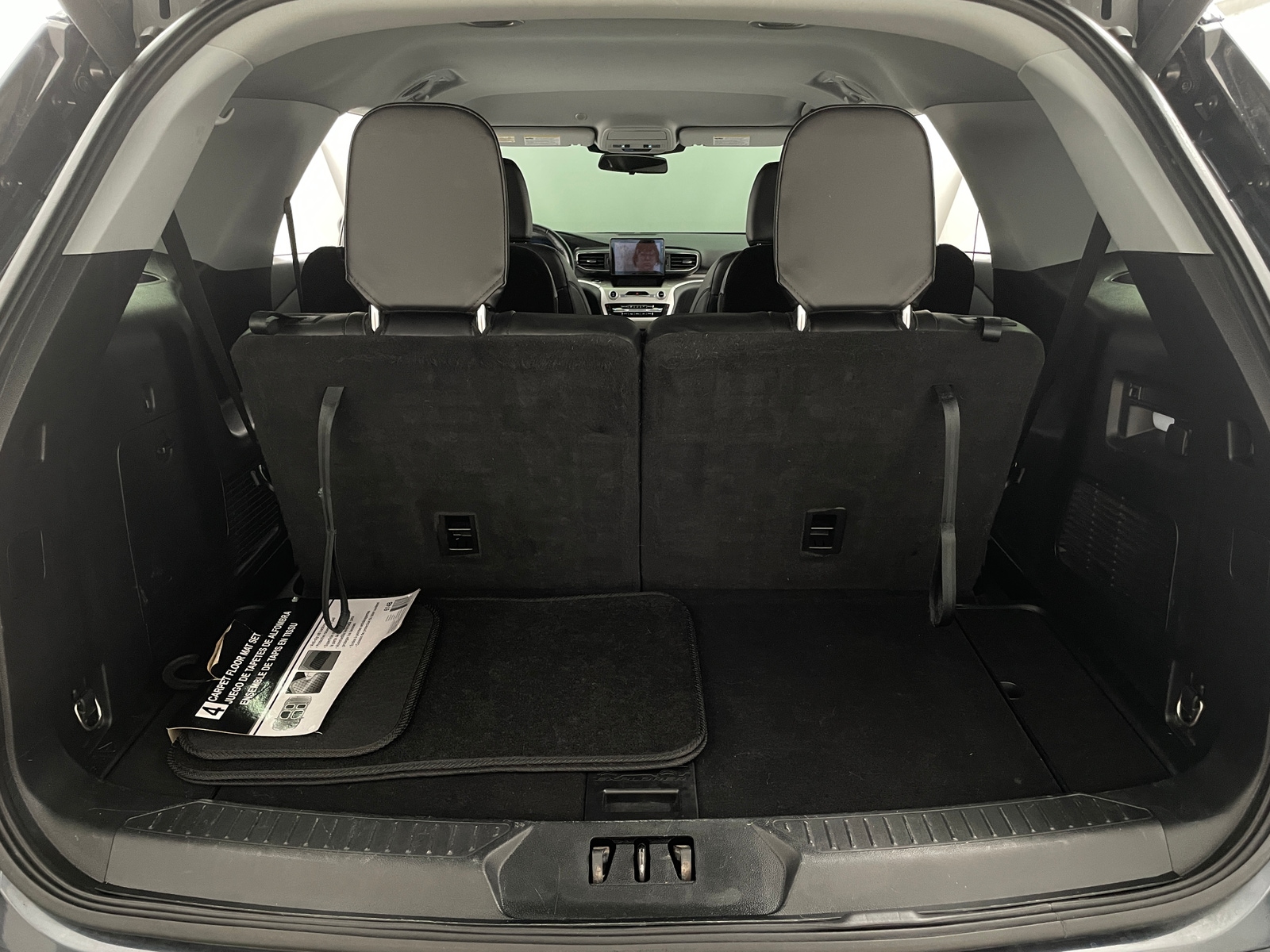 Thumbnail: 2022 Ford Explorer - 7