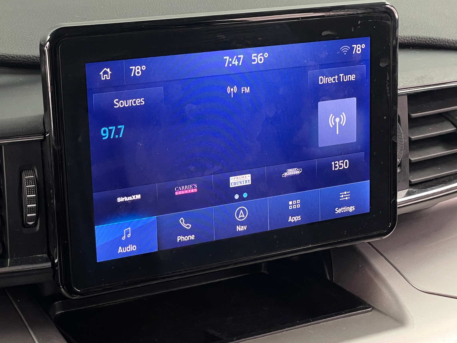 Thumbnail: 2022 Ford Explorer - 4