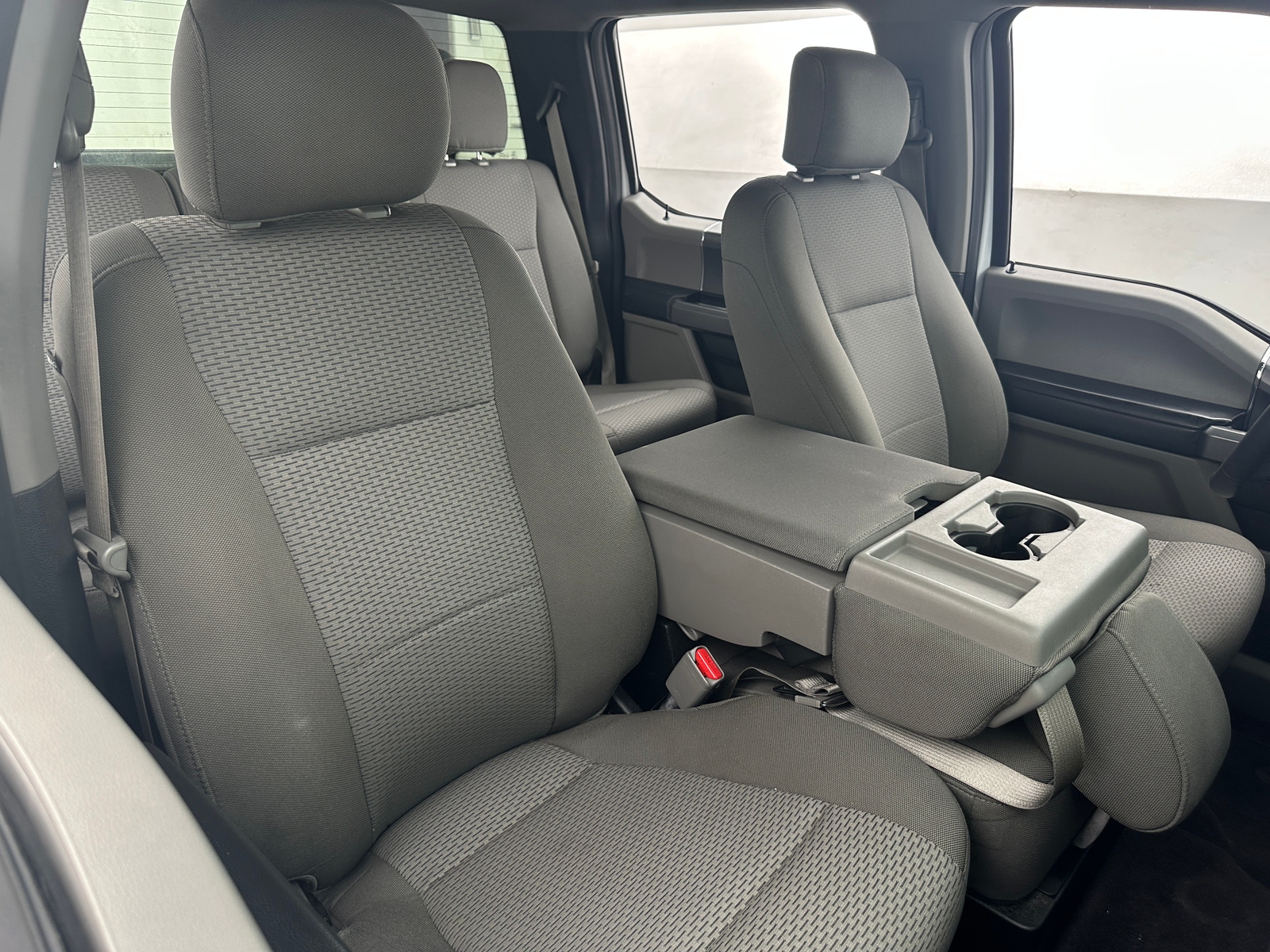 Thumbnail: 2017 Ford Econoline - 6