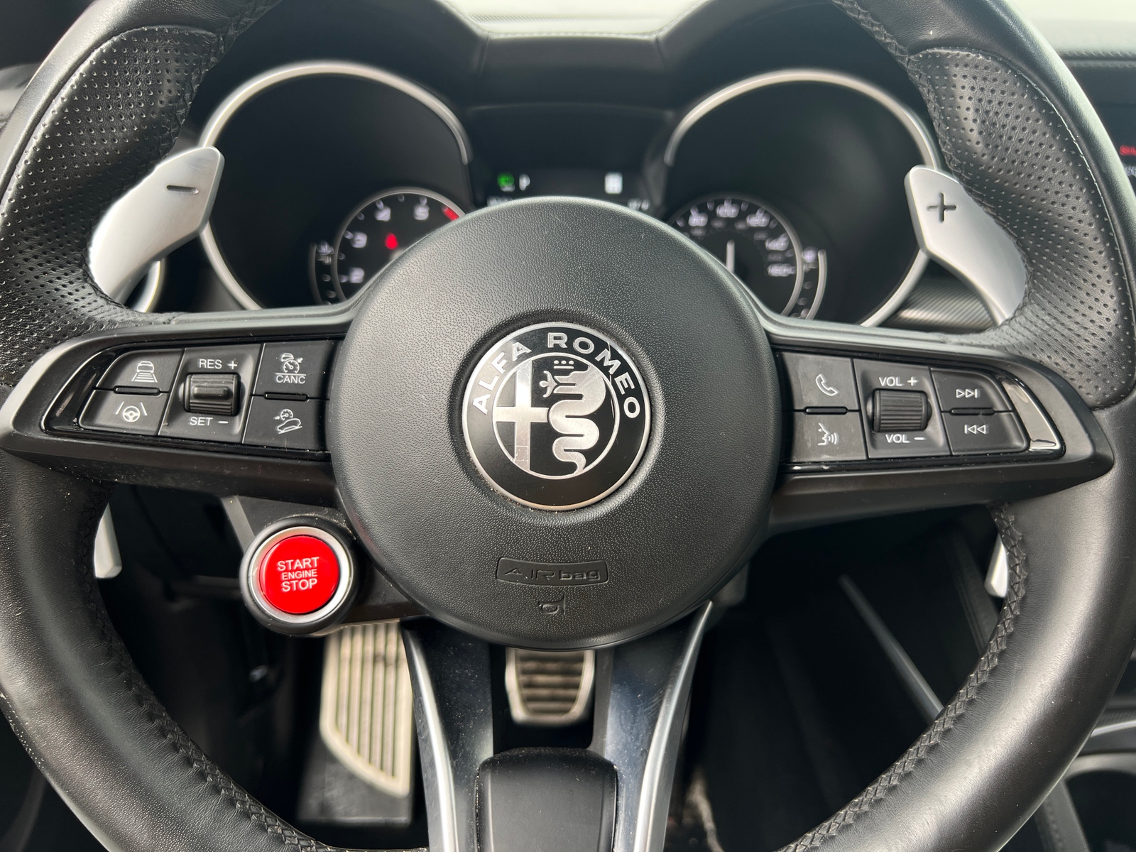 Thumbnail: 2020 Alfa Romeo Stelvio - 4