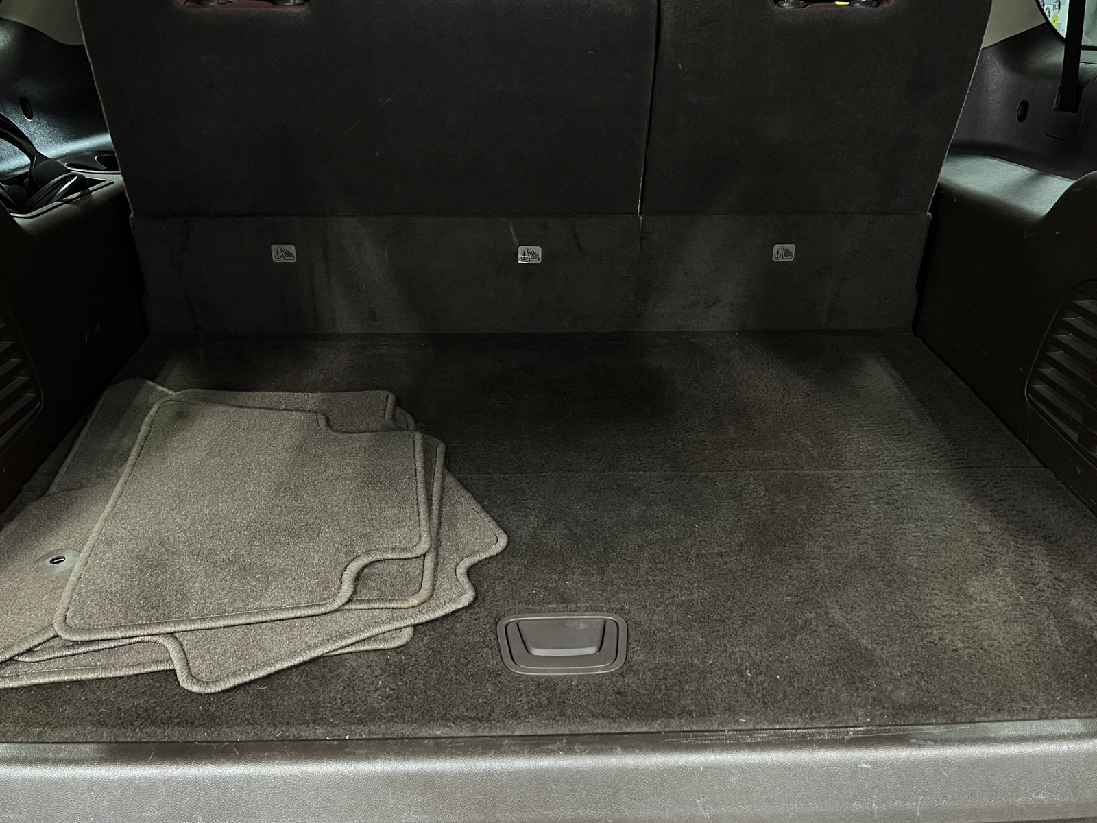 Thumbnail: 2020 Chevrolet Suburban - 6