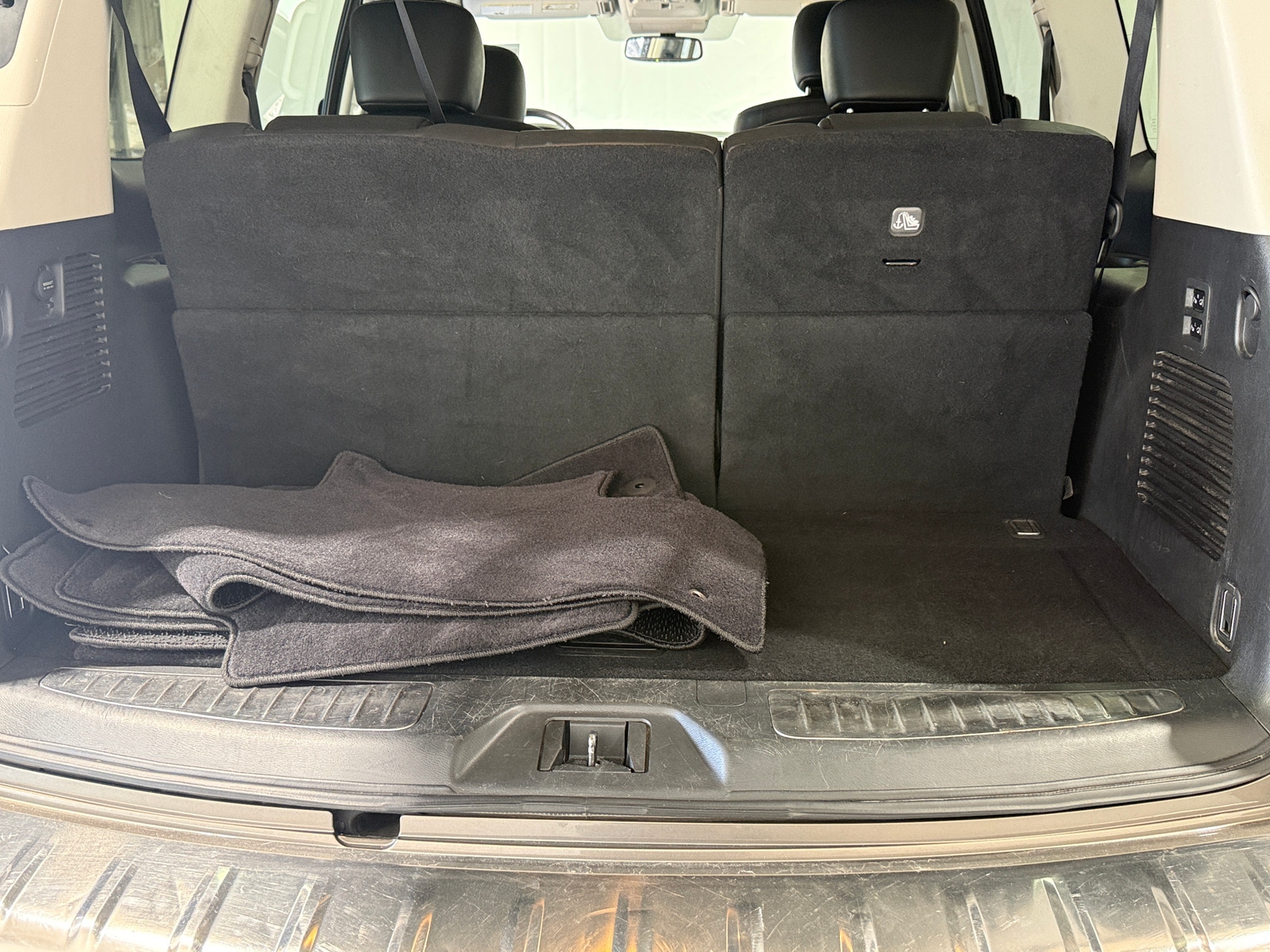 Thumbnail: 2019 INFINITI QX80 - 6