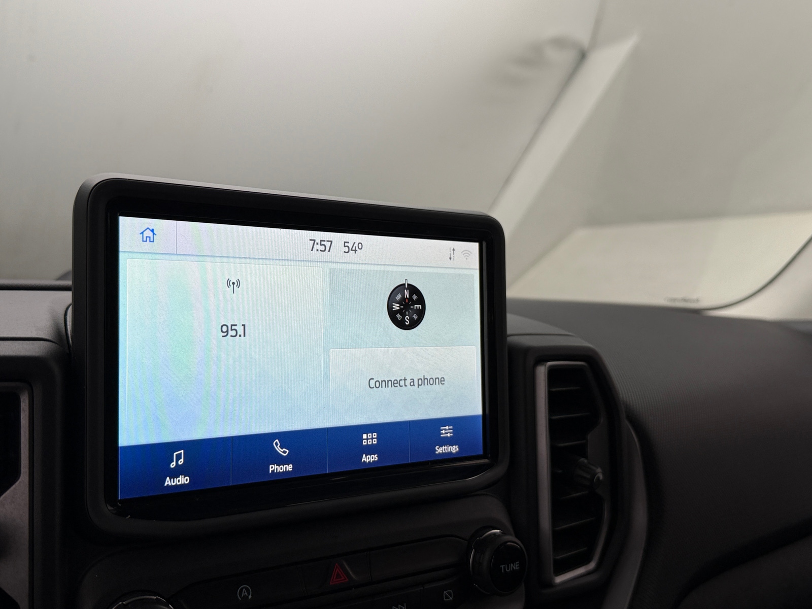 Thumbnail: 2021 Ford Bronco Sport - 4