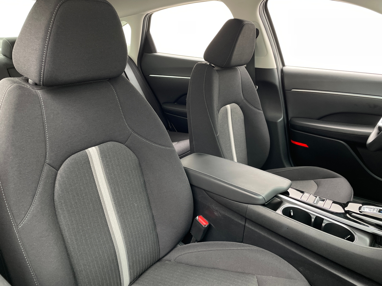 Thumbnail: 2023 Hyundai Sonata - 2